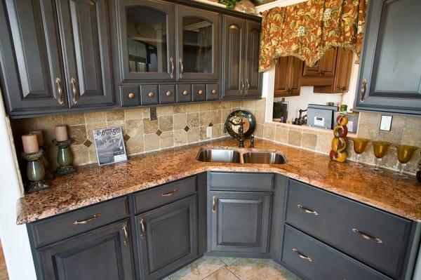 Juparana Bordeaux Granite