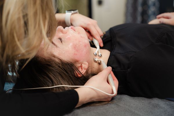 Microdermabrasion facial