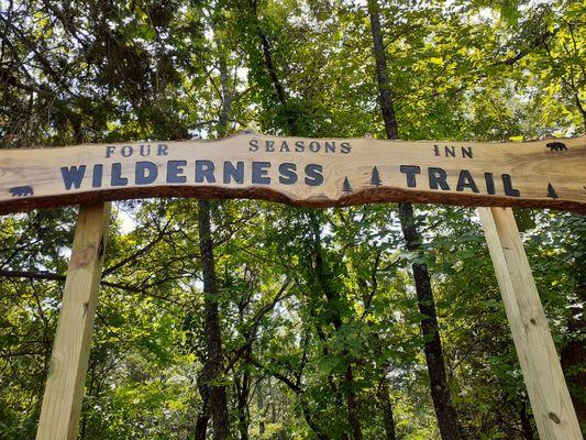 World class hiking in the Ozark Mountain bluffs, caves & Lake Taneycomo