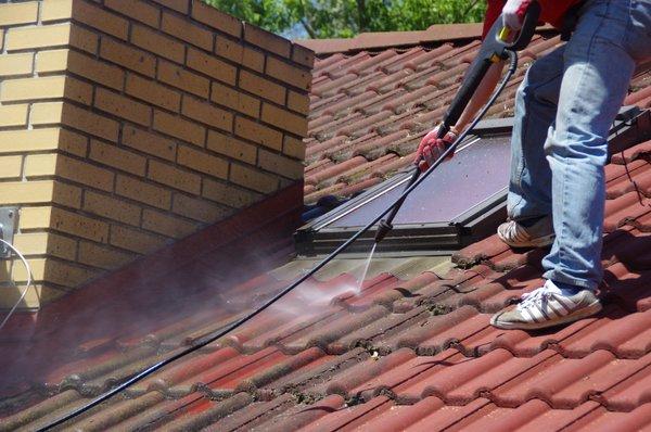 Roof Cleaning