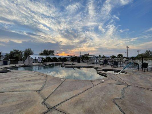 Pool with 4 hot tubs!