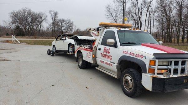 R&L Towing Offers the cheapest towing rate in Lincoln