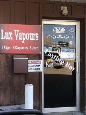 Lux Vapours