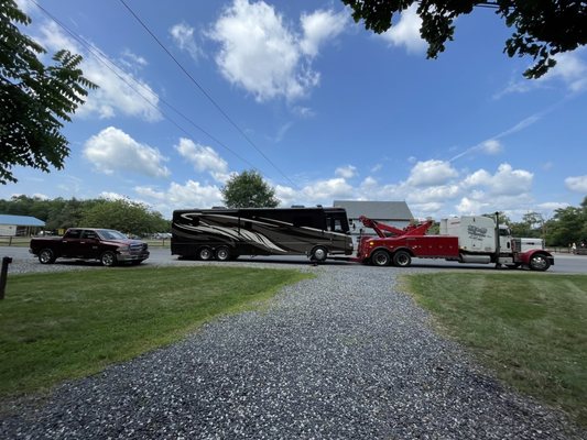 My coach hooked to a tow truck when Cummins decided to cancel my appointment made yesterday!