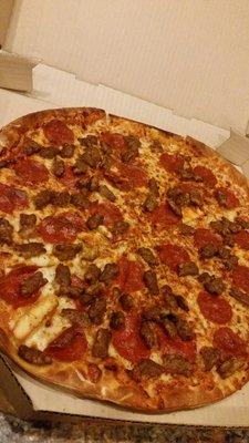 Large thin crust, italian sausage and pepperoni