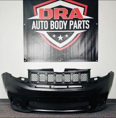 JEEP GRAND CHEROKEE SRT FRONT BUMPER ASSY WITH LED FOGLIGHTS