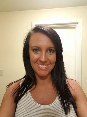 Meet Lyndsay, our salon manager, cosmetologist, spray tan technician, massage therapist, and tanning consultant.