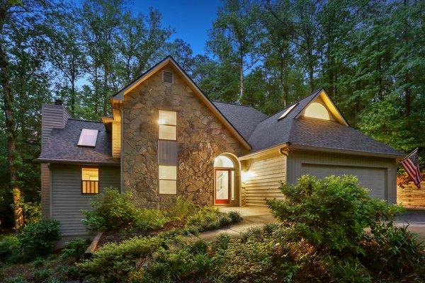 Dreamy parklike property, This home is move in ready $485,000, Lassiter High/East Cobb/4BR 3.5BTHS
 4324 Perth Trace, Roswell, GA 30075