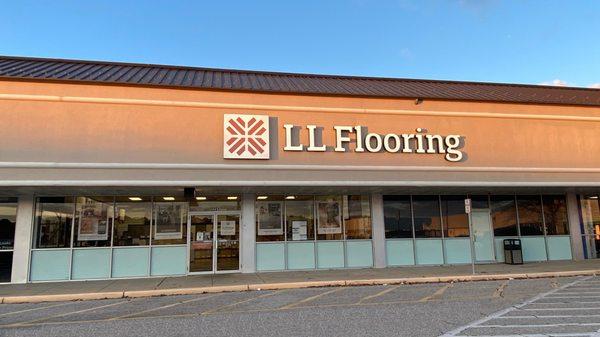 LL Flooring #1289 Millville | 2251 N 2nd Street | Storefront