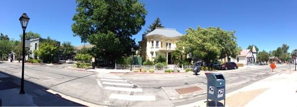 Rinckel Mansion, Reynolds Press Center, Curry and King streets.