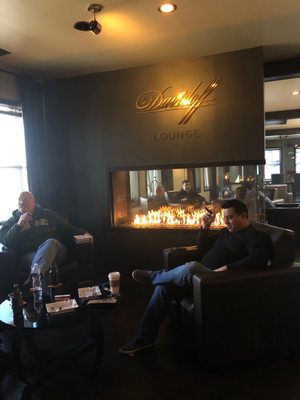 Davidoff lounge. Cozy.