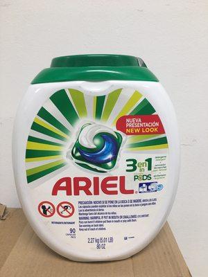 Ariel pods 3in1 laundry detergent