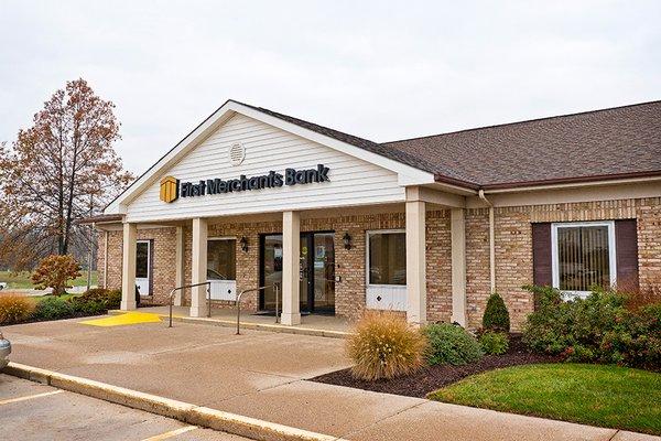 First Merchants Bank on Leo Road in Fort Wayne IN