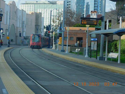 Seaport Trolley Center does have some of the best shops for the coffee and cigars close by you get over to Restaurants.