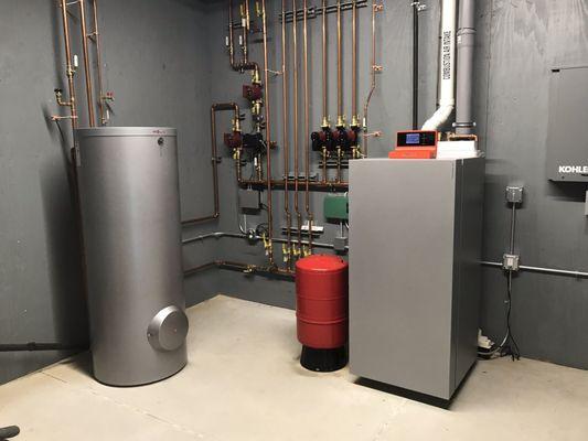 Viessman Vitocrossal boiler with Viessman Vitocell 300