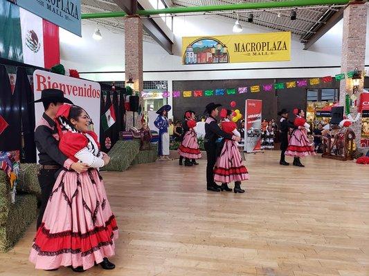 Yaxche Ballet Folklorico