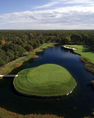 Hole 17, the club's signature hole