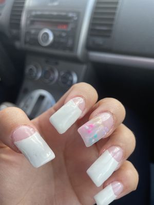 Acrylic nails with dip powder