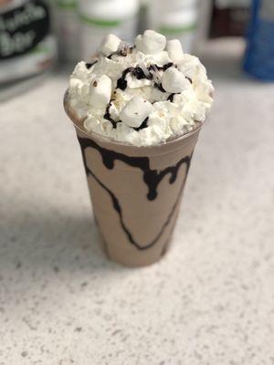 Rocky Road Shake al estilo único de A.K. NUTRITION