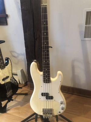 86 Japanese medium scale headless P bass