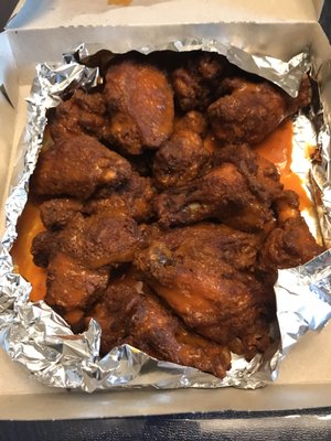 Large buffalo wings