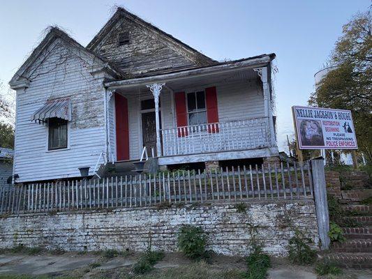 Nellie Jackson's House, which has a truly sad story...