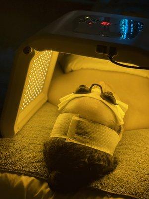 LED LIGHT THERAPY