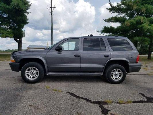 03 Dodge Durango 212,000 miles  $2,500