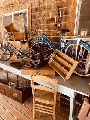 Vintage bikes, wood boxes and so much more!