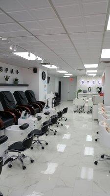 Stella Nail & Spa Plus