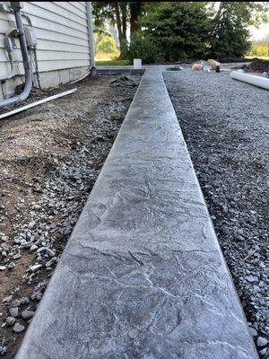 Stamped concrete border