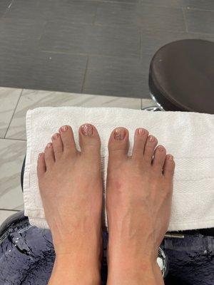 Regular gel pedicure