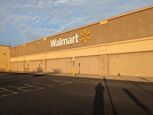 Walmart Supercenter, Salisbury