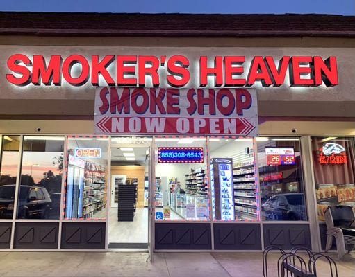 SMOKER'S HEAVEN