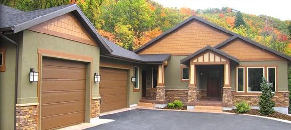 Star Garage Doors Experts + Gates