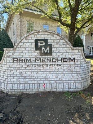 Prim & Mendheim