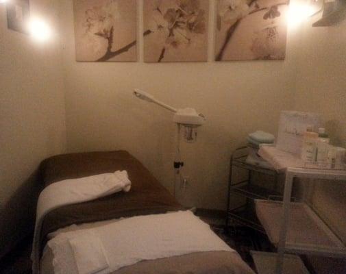 Facial Room