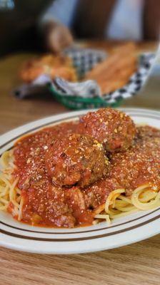 Spaghetti and meatballs