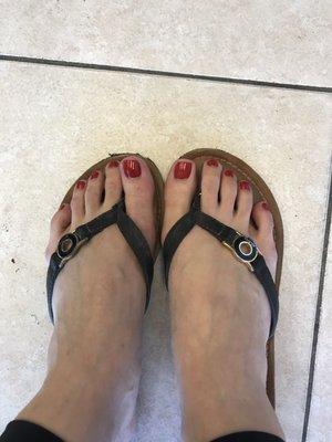 Toe nails