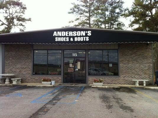 Anderson's Shoes & Boots