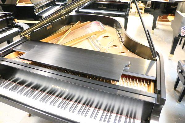 Beautifully restored Baldwin 6'3" grand piano.