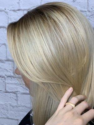 Champagne blonde