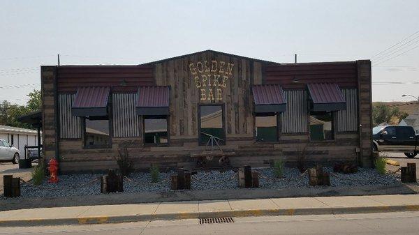 Golden Spike Bar & Liquor Store