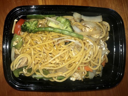 Veggie lo mein