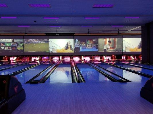 Nice bowling lanes