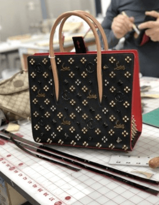 A lost strap? We can make you one, look at this #Christian Louboutin #handbag