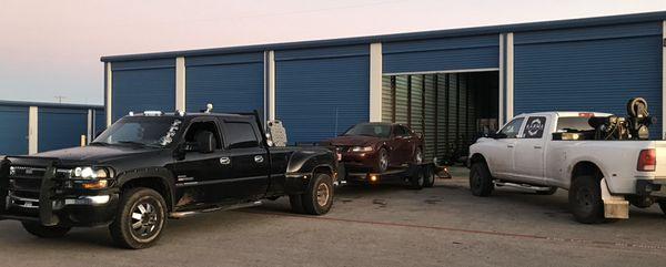 Car hauling/tow services