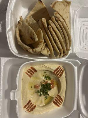 Hummus with Pita bread