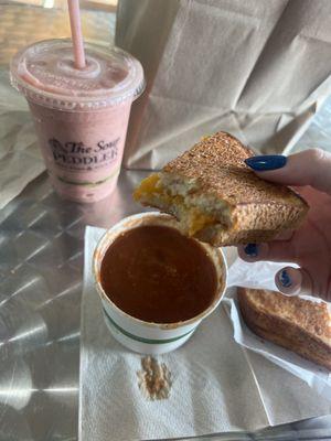 Tomato Basil Soup - 8 oz. Cheddar Grilled Cheese Sandwich Strawberry Banana Smoothie - 18 oz.