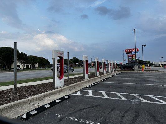 Tesla supercharger